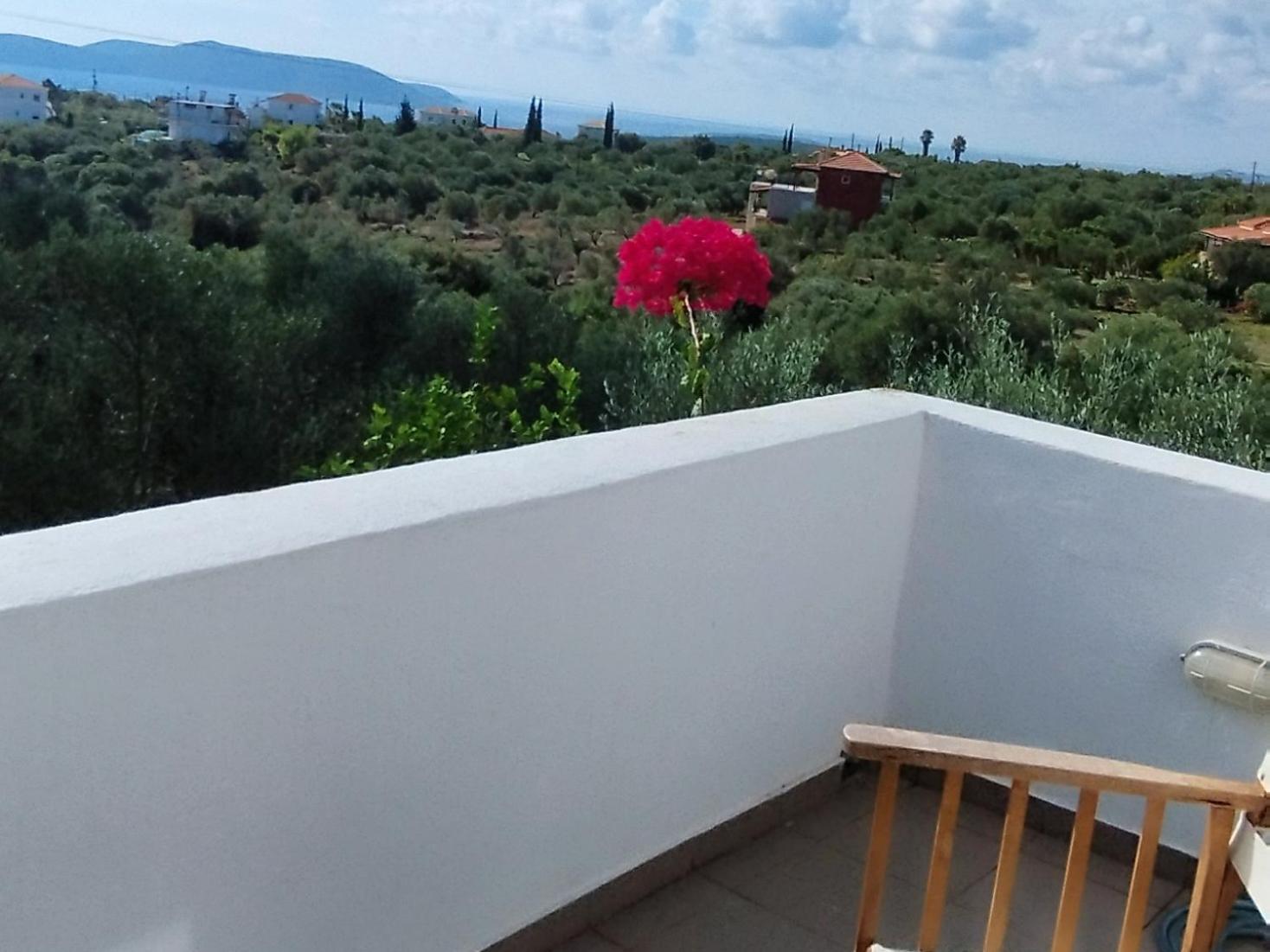 Liofyto - Stylish Villa With Views To Foinikounda Bay Kamária Exterior foto